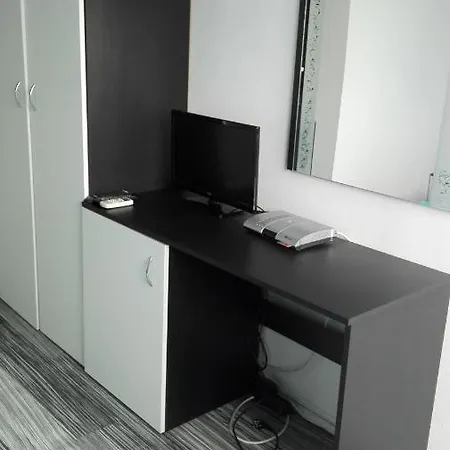 Pensionat деси 1 *