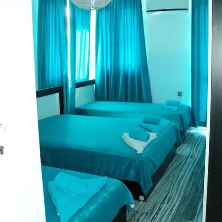 деси 1 Pensionat