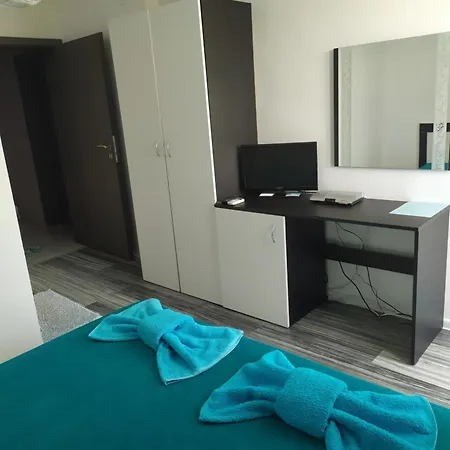 деси 1 Pensionat