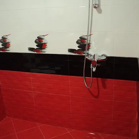 деси 1 Gasthof *